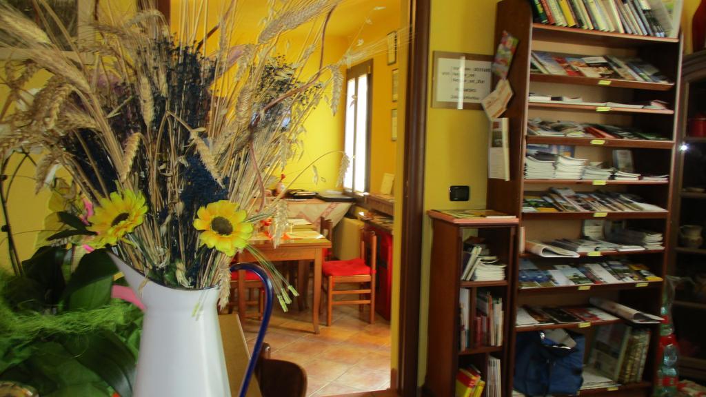 Casa Di Campagna B&B La Corte Ferrara Eksteriør bilde